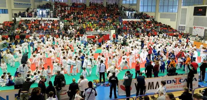 Sute de judoka la startul Cupei Miado's